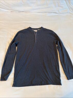 Men's Long-Sleeve Henley in Dark Navy